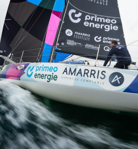 Amarris aux côtés d'Achille Nebout sur la saison Figaro